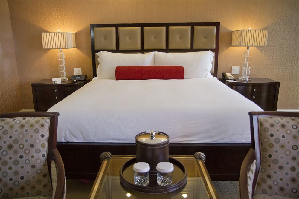 Town & Country Inn And Suites Чарлстон Екстер'єр фото